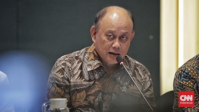 Kepala BGN Dadan Hindayana mengungkap alasan MBG disalurkan dalam bentuk makanan ke sekolah-sekolah, bukan dalam bentuk uang tunai.