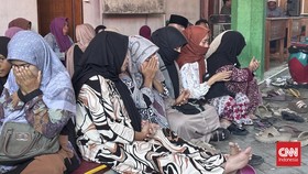 Doa dan Jeritan Orang Tua Santri Korban Gedung Ponpes Ambruk Sidoarjo