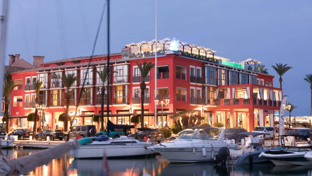 Penampakan Kemewahan Hotel Bintang 5 Milik Lionel Messi di Spanyol