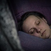 5Kebiasaan Menjelang Tidur yang Bikin Kulit Makin Awet Muda