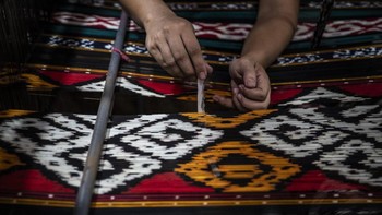 FOTO: Legenda Kain Troso, Tenun Ikat Tradisional Khas Jepara