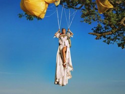 Lirik Lagu Gorgeus - Doja Cat