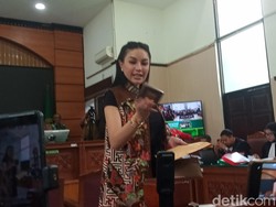 Nikita Mirzani Emosi di Jawab Pertanyaan JPU, Hakim: Jawabnya Santai Saja