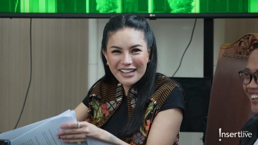 Nikita Mirzani jalani sidang kasus pemerasan dan tindak pidana pencucian uang (TPPU) di Pengadilan Negeri Jakarta Selatan, Kamis (2/10).