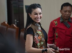 Nikita Mirzani Buka Suara soal Isu Main Ponsel di Penjara, Ini Klarifikasinya