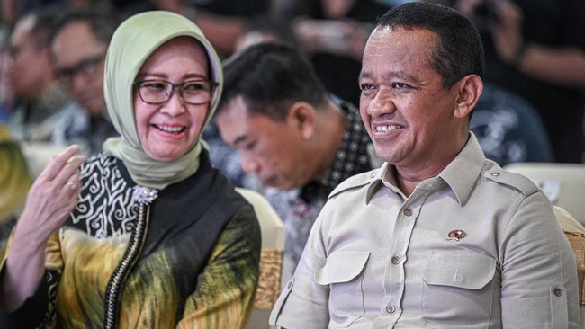 Menteri ESDM Bahlil Lahadalia menanggapi gugatan terkait polemik kelangkaan stok BBM di SPBU swasta yang terjadi sejak bulan lalu.