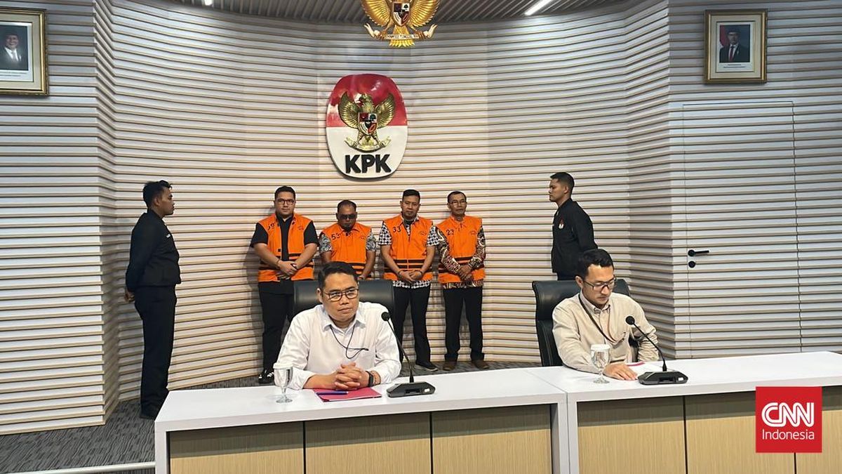 Kusnadi Eks Ketua DPRD Jatim Diduga Terima Fee Rp79 M dari Dana Hibah