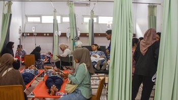 FOTO: Puluhan Siswa SMP di Banjar Jabar Keracunan MBG