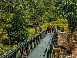 Jembatan Panel Garuda di Cisolok Sukabumi Akhirnya Diresmikan