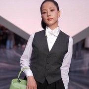 Cantik dan Elegan, Simak Potret Jisoo BLACKPINK Saat Menghadiri Dior Show di Paris