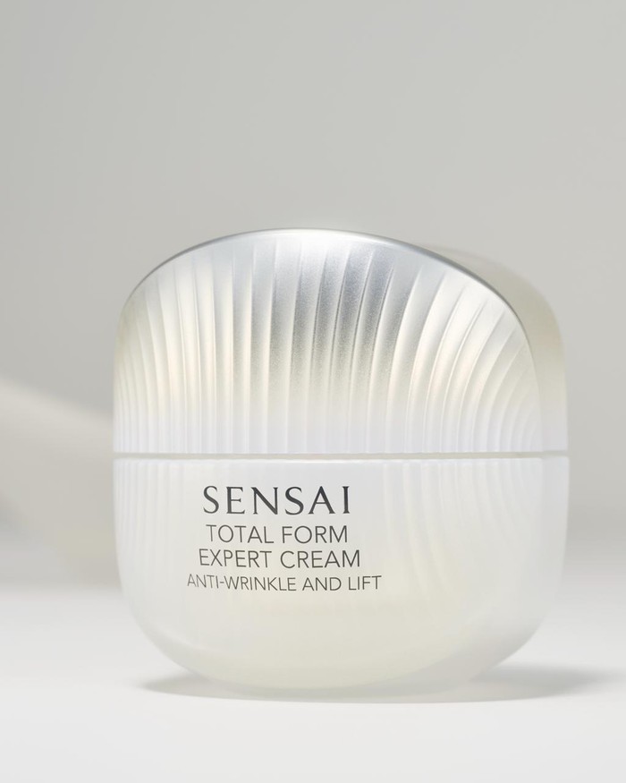 Sensai Total Form Expert Cream