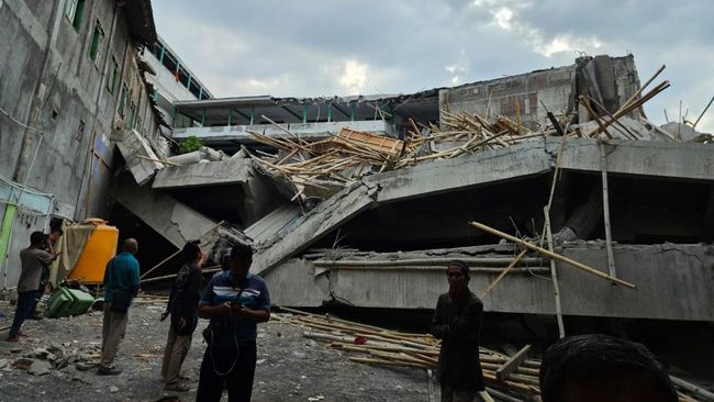 Warga Sebut Musala Ponpes Sidoarjo yang Ambruk Dibangun Santri Sesuai Izin RT