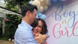 Steffi Zamora Deg-degan Jelang Melahirkan Anak Pertama Nino Fernandez