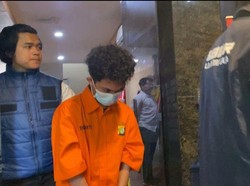 Berbaju Tahanan, Ini Bjorka yang Klaim Retas 4,9 Juta Data Nasabah Bank