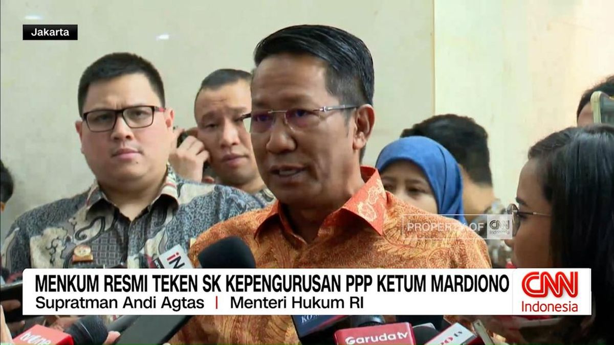 VIDEO: Menkum Resmi Teken SK Kepengurusan PPP Kubu Mardiono