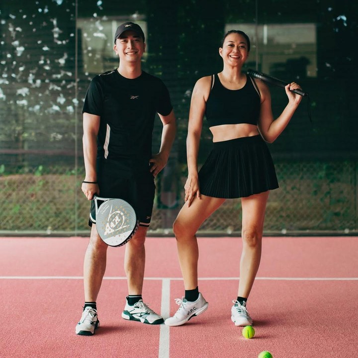 <p>Winky dan Kenes memiliki hobi yang sama sehingga sering quality time, Bunda. Dalam banyak kesempatan, Kenes juga sering terlihat ikut mendampingi suaminya yang bekerja sebagai DJ. Sementara di sela kesibukan, pasangan ini banyak menghabiskan waktu untuk melakukan aktivitas fisik bersama. (Foto: Instagram @winkywiryawan912/ @kenesandari)</p>