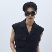 5 Potret Menawan Wooyoung ATEEZ Saat Menghadiri Courreges Show di Paris