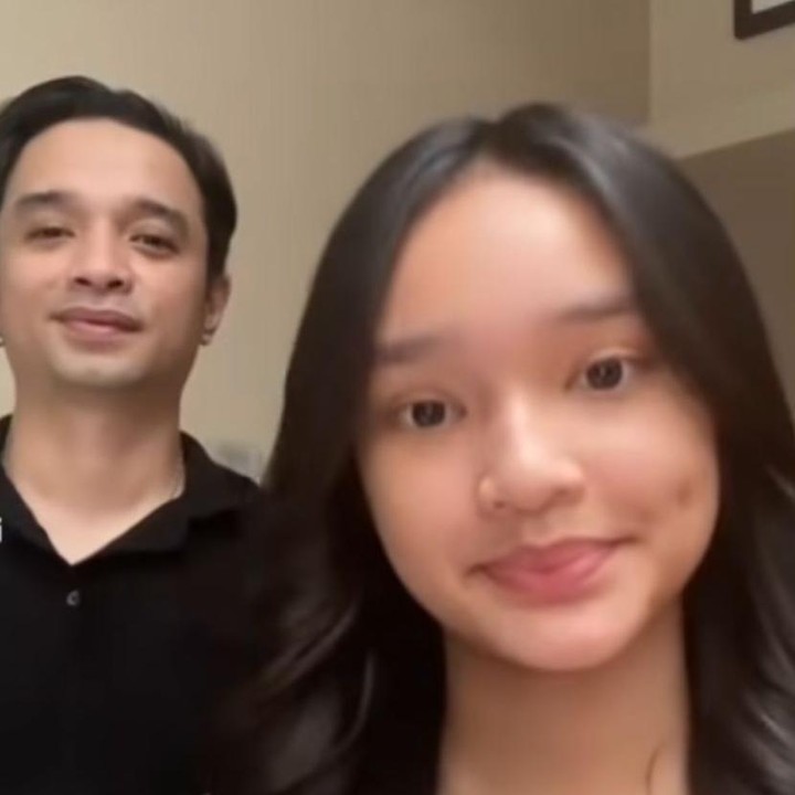 <p>Kebersamaan Ayah dan anak ini pun makin terlihat erat lewat momen sehari-hari. Salah satunya ketika keduanya membuat konten TikTok bersama. "Bapake emang enggak bakat <em>@kaines_adriana_kayra</em>," tulis Oncy Ungu lewat unggahan Instagramnya. (Foto: Instagram @oncyungu)</p>