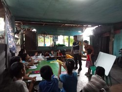 Aksi Aiptu Jacky Ubah Warung Miras di Palopo Jadi Rumah Belajar