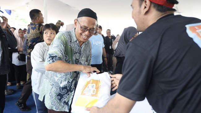 Program Pasar Murah Mandiri menjadi bagian dari rangkaian perayaan HUT ke-27 Bank Mandiri yang mengusung semangat Sinergi Majukan Negeri.