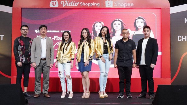 Vidio berkolaborasi dengan Shopee resmi meluncurkan fitur Vidio Shopping, integrasikan hiburan dan belanja online, tawarkan pengalaman interaktif.