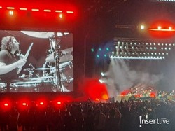 Gebukan Gahar Ilan Rubin Drummer Baru Foo Fighters Saat Konser di Jakarta