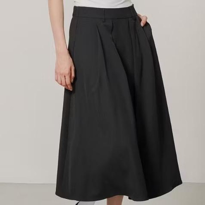 Ini dia gaya minimalist tapi tetap elegan ala Enzy Storia yang mudah di sontek.