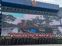 TNI Gelar Gladi Bersih HUT ke-80 di Monas, Demo Serangan Udara Ditampilkan