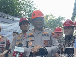 Kapolda Jatim Tekankan Hal Ini Saat Tinjau Evakuasi Ponpes Al Khoziny