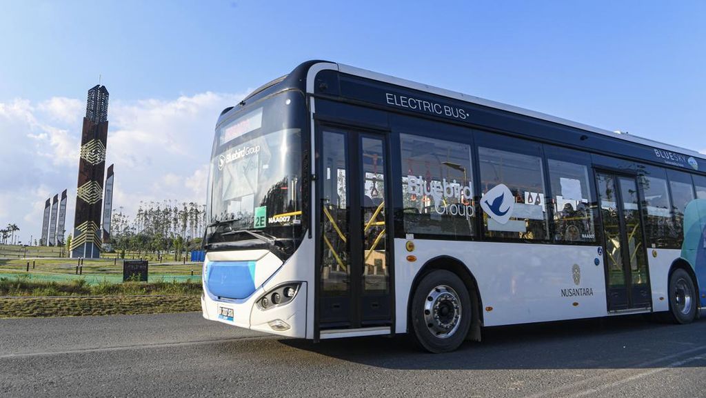 Pemerintah Kebut Ekosistem Bus Listrik di Indonesia, TKDN Direvisi