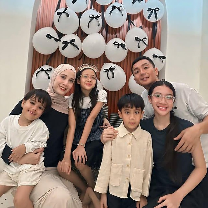 <p>"Selamat ulang tahun, Kaiza! Kamu tumbuh menjadi pribadi yang luar biasa dan manis," tulis Fanny.&nbsp;(Foto: Instagram @fannyfabriana)</p>