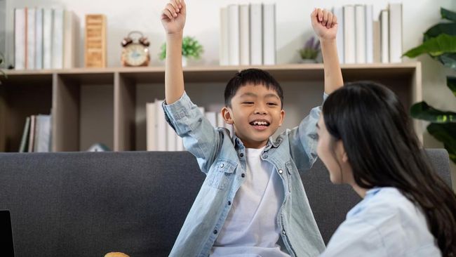 Psikolog Ungkap 7 Kalimat Sederhana yang Bisa Membuat Anak Lebih Percaya Diri