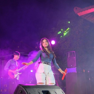 Detik-detik Mobil Rombongan Pedangdut Cantika Davinca Tabrak Pemotor hingga Tewas