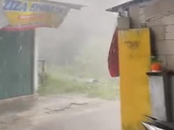 Hujan Es dan Angin Kencang Melanda Tamansari Bogor Sore Tadi
