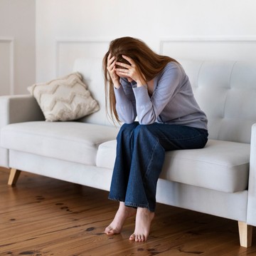 Mengenal Quarter Life Crisis dan Cara Mengatasinya dengan Bijak