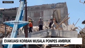 VIDEO: Evakuasi Korban Musala Ponpes Ambruk