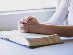 Renungan Harian Katolik Hari Ini 5 Oktober 2025 dan Bacaannya: Pemimpin Gereja