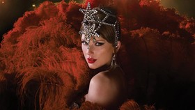 Taylor Swift Kalahkan Rekornya Sendiri dengan Lagu The Fate of Ophelia