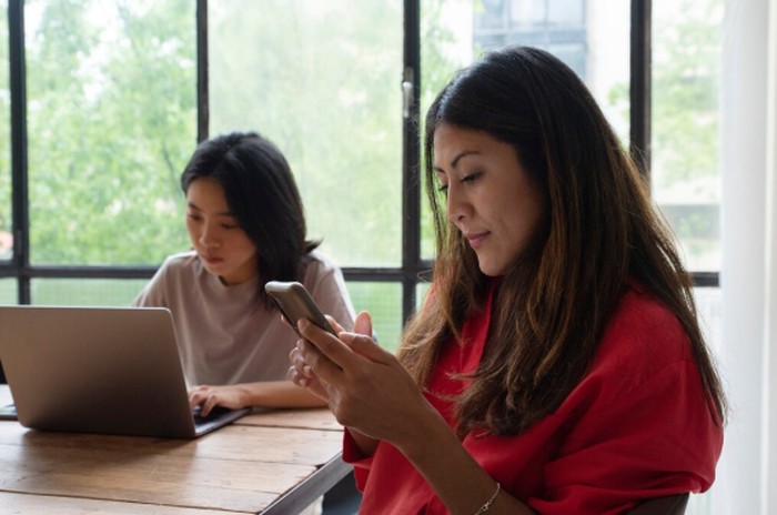 Terlalu Kaku dalam Menjalin Koneksi/ Foto: freepik.com