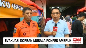 VIDEO: Evakuasi Korban Musala Ponpes Ambruk