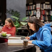 8 Program Kuliah dengan Biaya Selangit di Dunia