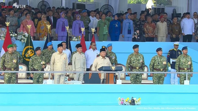 Presiden RI Prabowo Subianto memerintahkan seluruh pimpinan TNI untuk mengesampingkan budaya senioritas dalam seleksi kepemimpinan prajurit TNI.