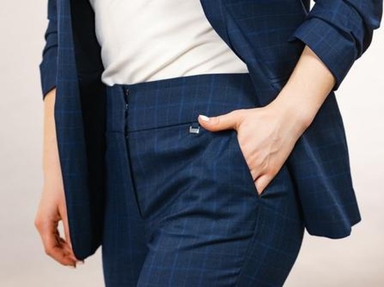 Rahasia Tampil Stylish dan Nyaman di Kantor, Ini Rekomendasi Celana Wanita Terbaik