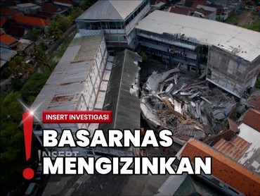 img-title Keluarga Korban Ponpes Al Khoziny Bersitegang, Ingin Bantu Pencarian