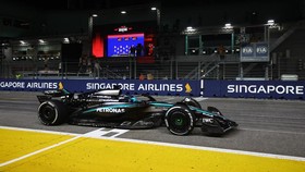Hasil F1 GP Singapura: Russel Menang, Verstappen dan Norris Podium