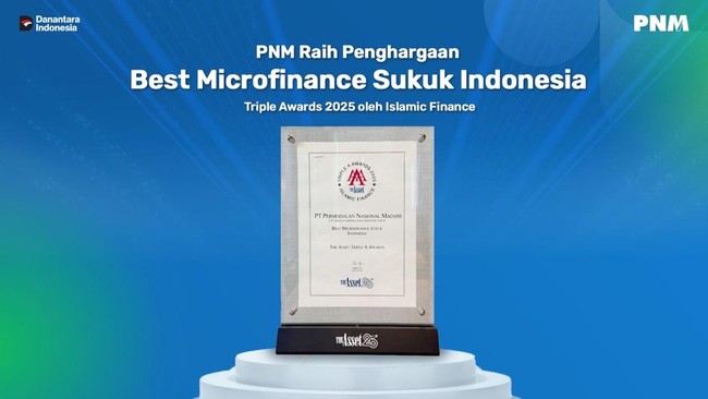 PT PNM raih penghargaan "Best Microfinance Sukuk" di The Asset Triple A Islamic Finance Awards 2025, menegaskan komitmen pemberdayaan masyarakat.