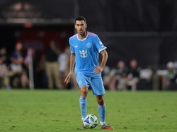 Busquets Ingin Jadi Pelatih, tapi Mau Rehat Dulu Usai Pensiun
