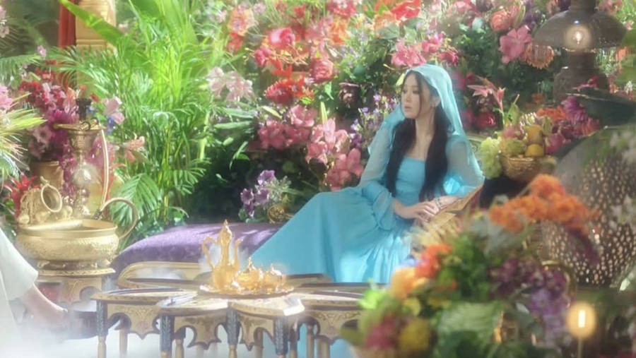 Penampilan Song Hye Kyo dalam drama Korea Genie Make A Wish.