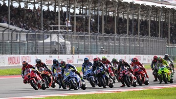 Update Eksklusif Olahraga CNN : Tabola Bole, Serasa, dan Pencak Silat Buka MotoGP Mandalika