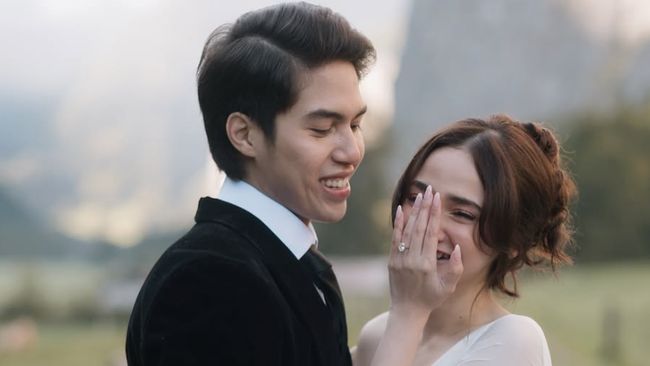 Bukan Ahmad Dhani, Sosok Ini yang Diminta Saran El Rumi Pilih Cincin Lamaran